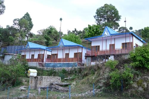 Kaul Hotel | WEL COME TO GREEN VALLEY Stay