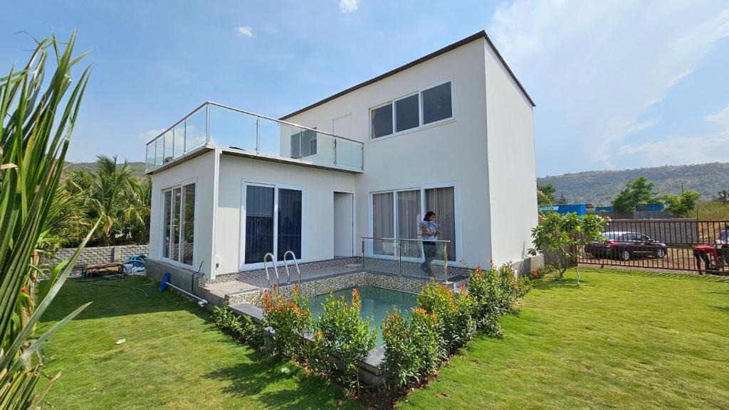 Pune Villa | White Lotus Villa