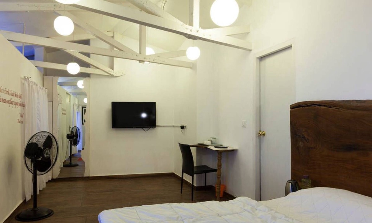 The Mall Road Hotel | White Room, Mussoorie