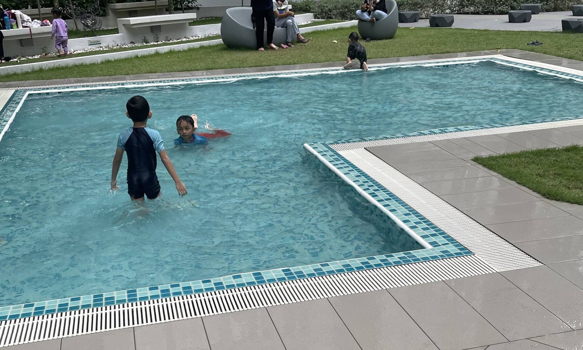 Kajang Apartment | Whole condominium with olympic size pool and gym