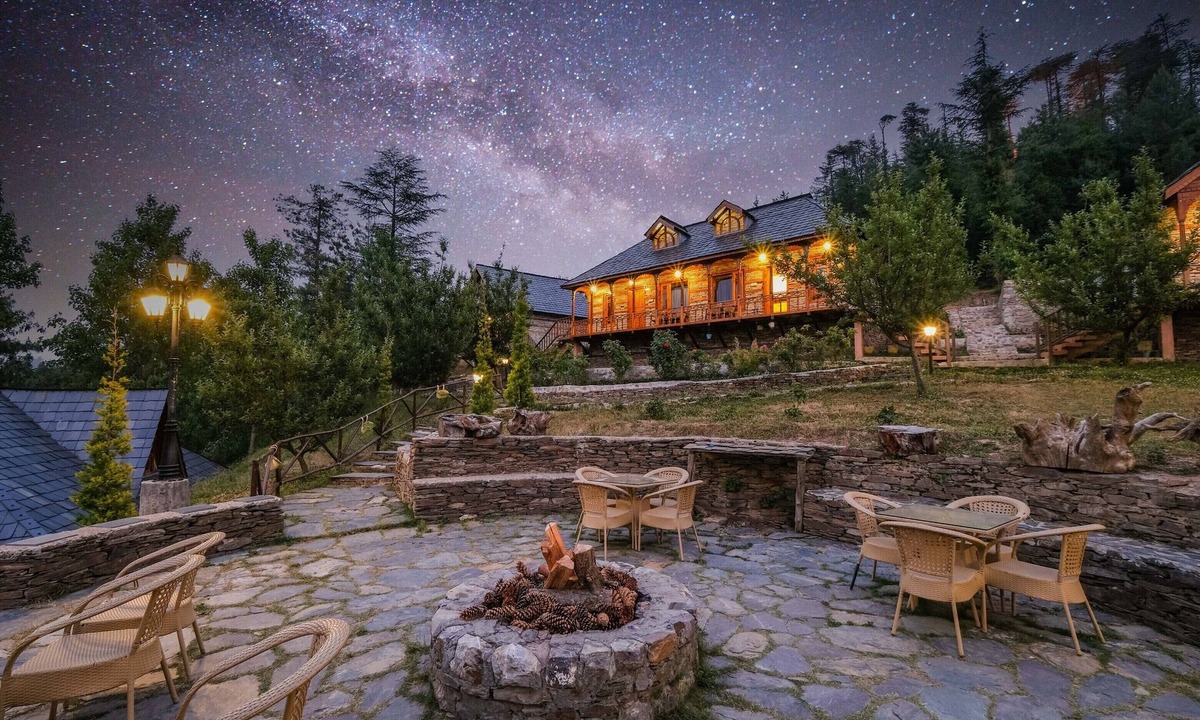 Cheog Hotel | WoodVista Cottages By Jomotel