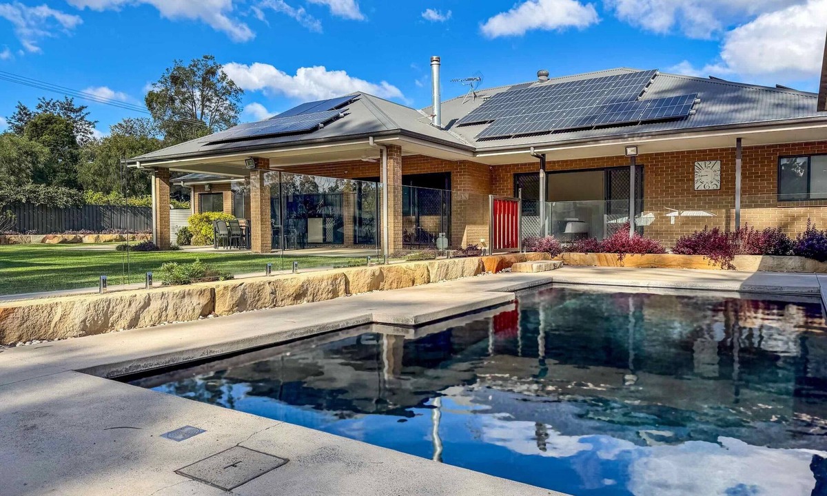 Abernethy House | Wrenwood - Your gateway to Wine Country