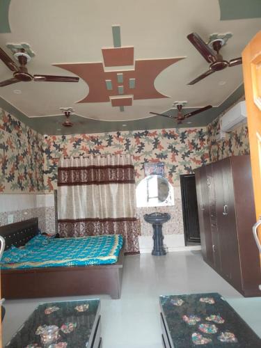 Ghaziabad House | Yadvendra Homestay