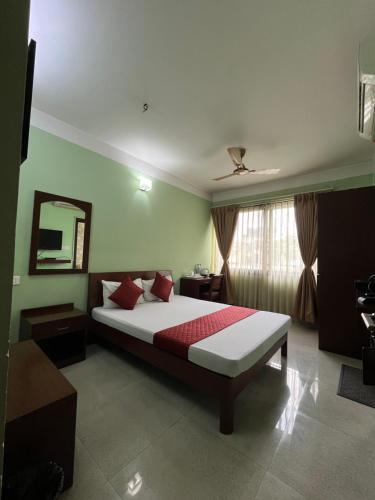 Siliguri Hotel | Yaksha Holiday Home
