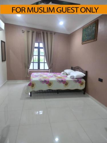 Kijal House | Yasmeen Studio Roomstay Kijal - Room 2 - FOR TWO PERSON ISLAM GUEST ONLY
