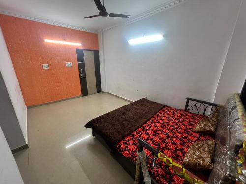 Trimbak House | Yatrastha room service