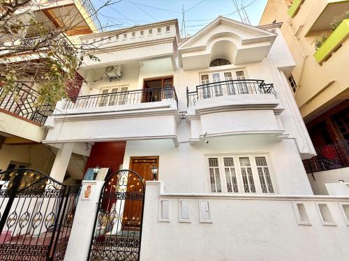 Bengaluru Villa | Yepplo Holiday Home - BANGALORE - 3BHK Private Villa with complimentary breakfast