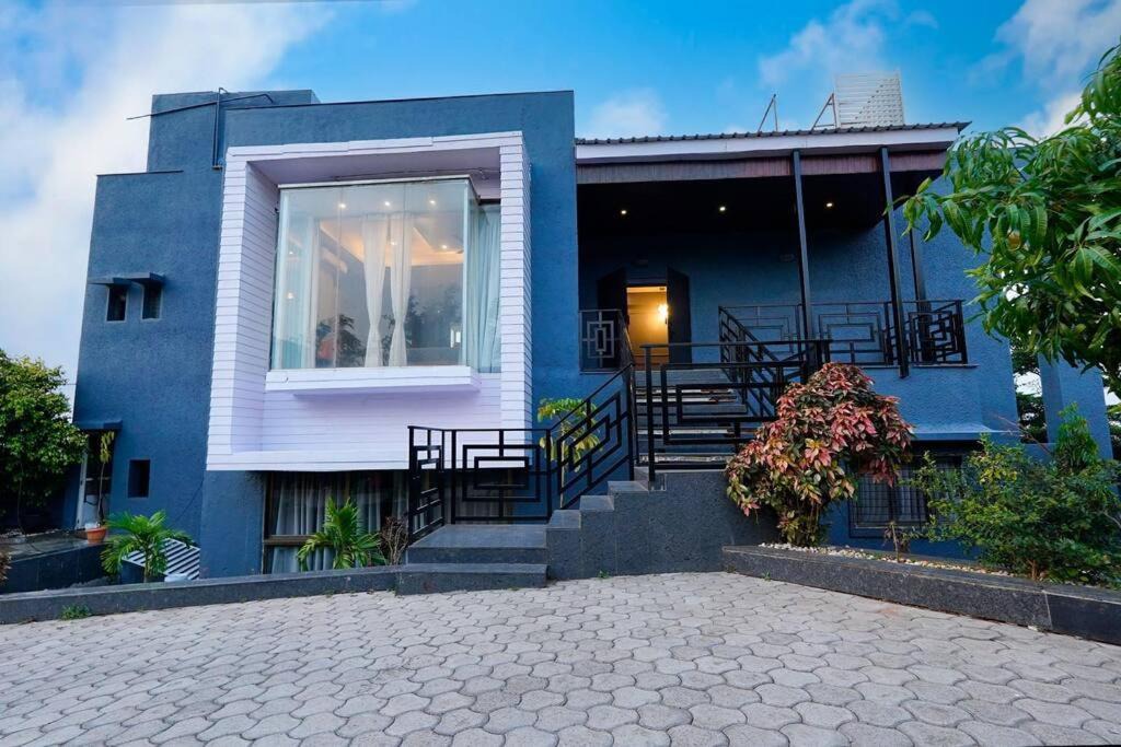 Wadgaon Villa | Zareen Villa Hill View