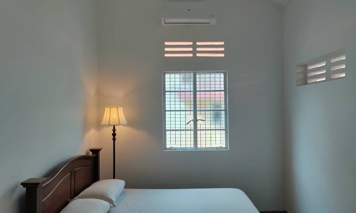 Kampung Puah Seberang House | Zen Retreat KL: 2-bedroom house at Jalan Ipoh/Sentul, 5min walk to MRT