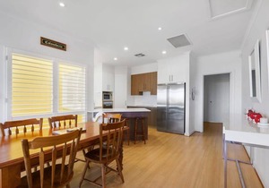 Beach Front Esplanade Victor Harbor - Wi-Fi and Linen Included in Victor Harbor