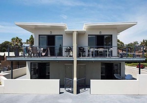 Beachfront Eight
