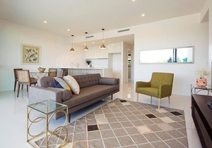 Executive 3BR Bulimba Apartment with Balcony in Central Location in Bulimba