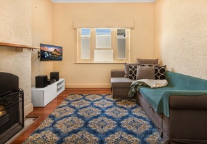 ⭐️Henley Beach Haven⭐️ Sleeps 6, WiFi, Netflix, Parking in Adelaide