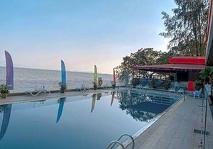 Hotel Sentral Seaview @ ​Beachfront