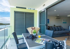 Ishtar Apartment 5 by Book Jervis Bay - Water Views