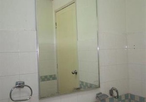paradise lagoon apartment