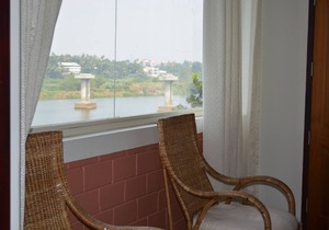 Periyar RiverView Homestay, Near Cochin Airport, Kochi | RiverView AC Rooms