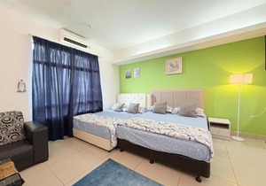 Private Studio Viana Court Service Apartment 4 with private parking