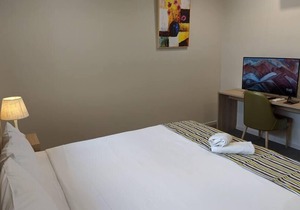 Stylish studio in Windsor, Brisbane in Windsor