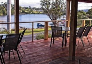 Waterside Unit 6 Mallacoota in Mallacoota