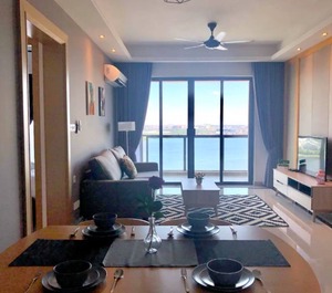 R F Mall Seaview 