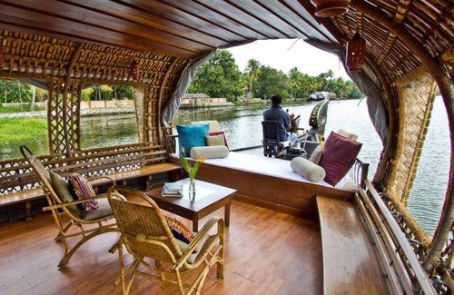 Alappuzha Boat Rental | 30 m² Houseboat ∙ 3 bedrooms ∙ 127 guests