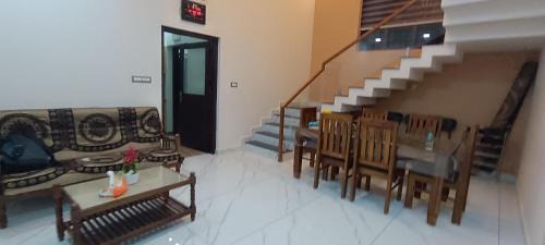 Anchal House | Azhakathu bethal