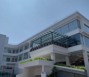 Vyttila Hotel | Daya by Renai
