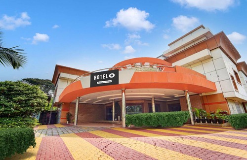 Thrissur Hotel | Hotel ∙ 3 guests