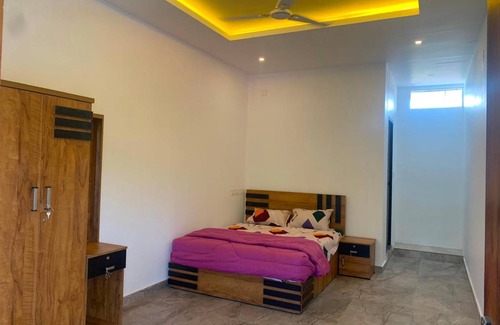 Malappuram Hotel | Hotel ∙ 3 guests