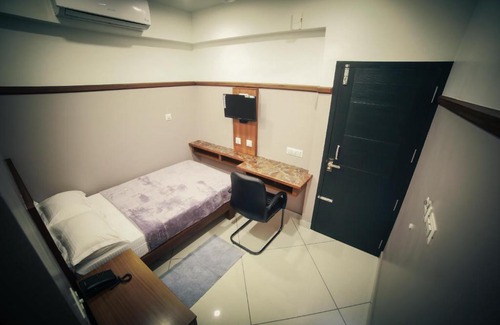 Kalpetta Hotel | iCon Residency