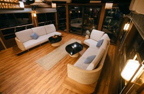 Alappuzha Boat Rental | Kerala Houseboat