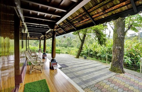 Adimaly Cottage | Misty D Silver