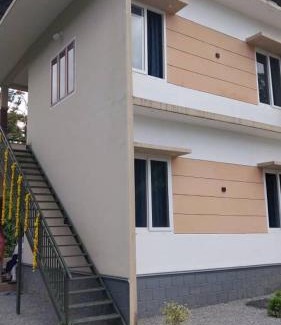 Elappara House | Palozhukumpara waterfall resort