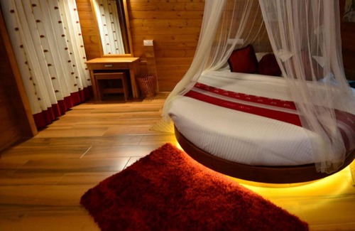 Vazhavatta Cabin | Private room