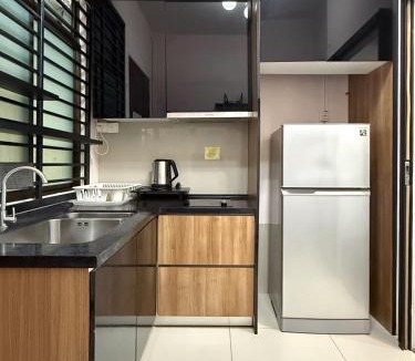 Taman Mount Austin Apartment | 05# Offer! Modern Stylish Suite at Austin, JB