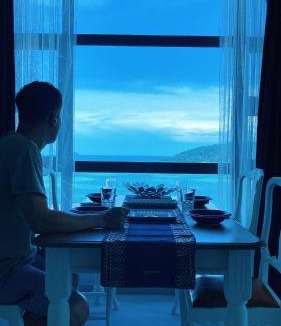 Downtown Kota Kinabalu Apartment | #1 Private Corner Stay! Ocean-View, Walk to Jetty & Food Spots-Mango House1