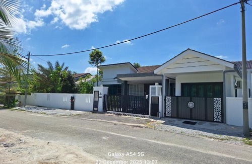 Bota House | 132-A, JHC Homestay Puncak