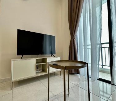 Bukit Kecil Apartment | 13A5TheSun#BayanLepas#QueensbayMall#CozyHomestay