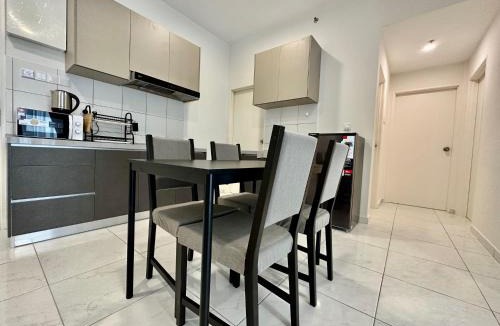 Bukit Kecil Apartment | 13A5TheSun#BayanLepas#QueensbayMall#CozyHomestay