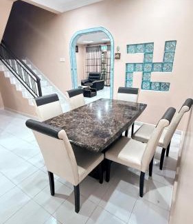 Seremban House | 1573 Guesthouse Seremban Jaya Homestay