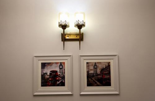 Noida Apartment | 1RK Avyra Stays supernova in Noida