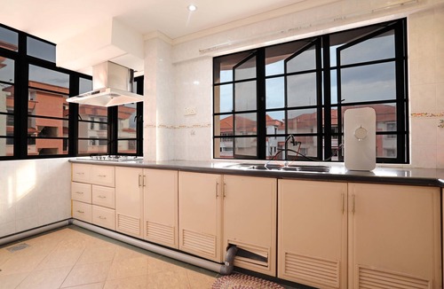 Downtown Kota Kinabalu Apartment | 1st Choice Vacation Apartments at Marina Court Resort Resort