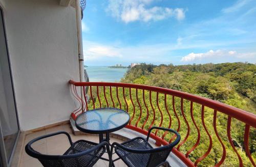 Taman Haji Zainal Apartment | 2-5pax Sunshine BeachFront, Wifi, 50"TV, FREE PARKING & POOL