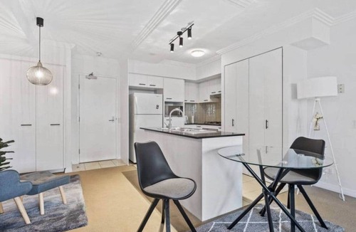 Chermside West Apartment | 2-bedroom Apartment 7 km from Brisbane Airport