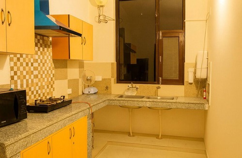 Malviya Nagar Apartment | 2-bedroom apartment in awesome New Delhi with AC for comfort