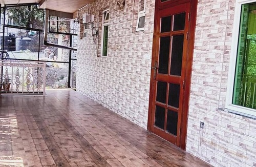 Mussoorie House | 2-Bedroom Self-Contained Accommodation with Entire Private Floor