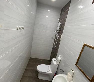 Ulu Tiram House | 2 JB Adda Daya Setia Eco Austin 24paxs Pool Table Karaoke BBQ Corner Unit