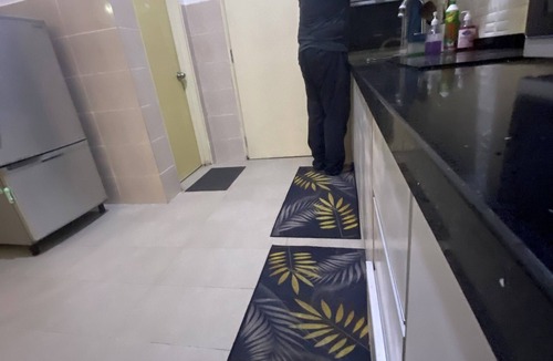 Sepang House | 20 minutes from KLIA! Family-sized house with 4 bedrooms and 3 bathrooms.