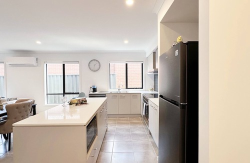 Beveridge House | 2026 New built/Lyra Home/Near School/Washing & Dryer/Play Ground & Basketball